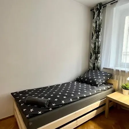 Krucza Hostel *